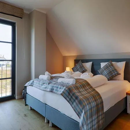 Reetland Am - Premium Reetdachvilla Mit 3 Schlafzimmern, Sauna Und Kamin F19 Nyaraló Dranske