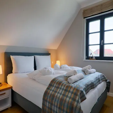 펜션 Reetland Am - Premium Reetdachvilla Mit 3 Schlafzimmern, Sauna Und Kamin F19