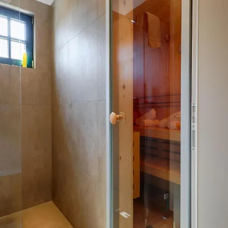 Reetland Am - Premium Reetdachvilla Mit 3 Schlafzimmern, Sauna Und Kamin F19 Nyaraló *