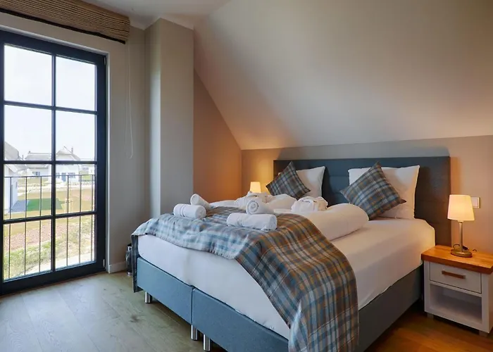 Reetland Am - Premium Reetdachvilla Mit 3 Schlafzimmern, Sauna Und Kamin F19 بيت للعطل درانسكي